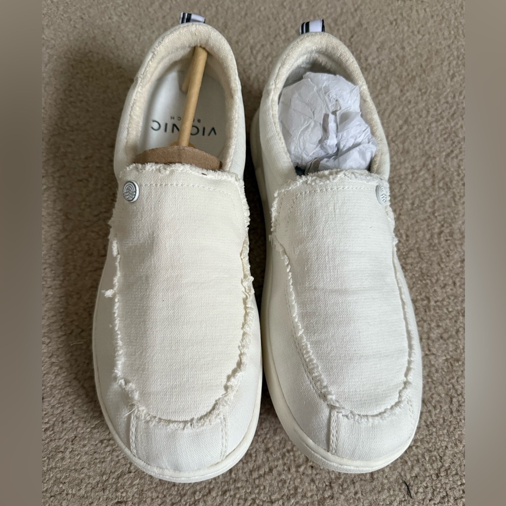 Vionic Seaview White Canvas Mens shoes